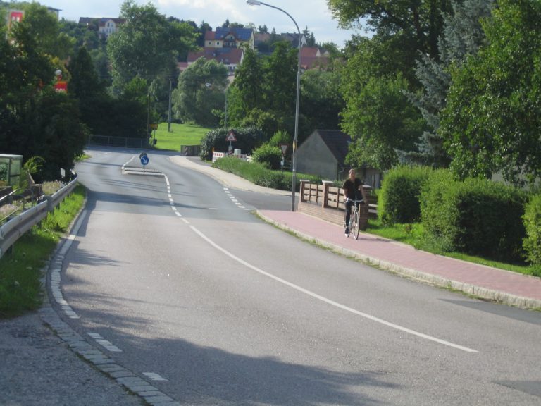 Bürger wollen Tempo 30 am Denzelberg