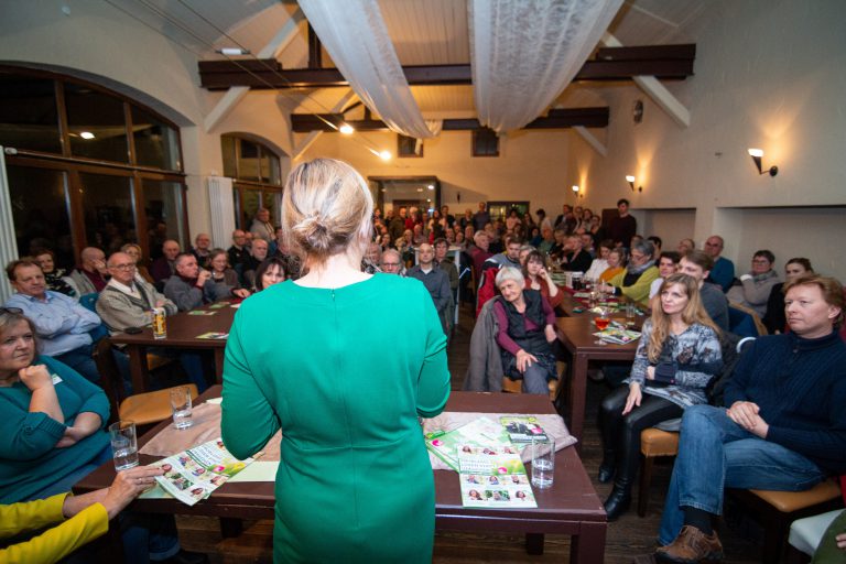 „Nicht meckern – machen!“ – Katharina Schulze beim Bürgerdialog in Cadolzburg